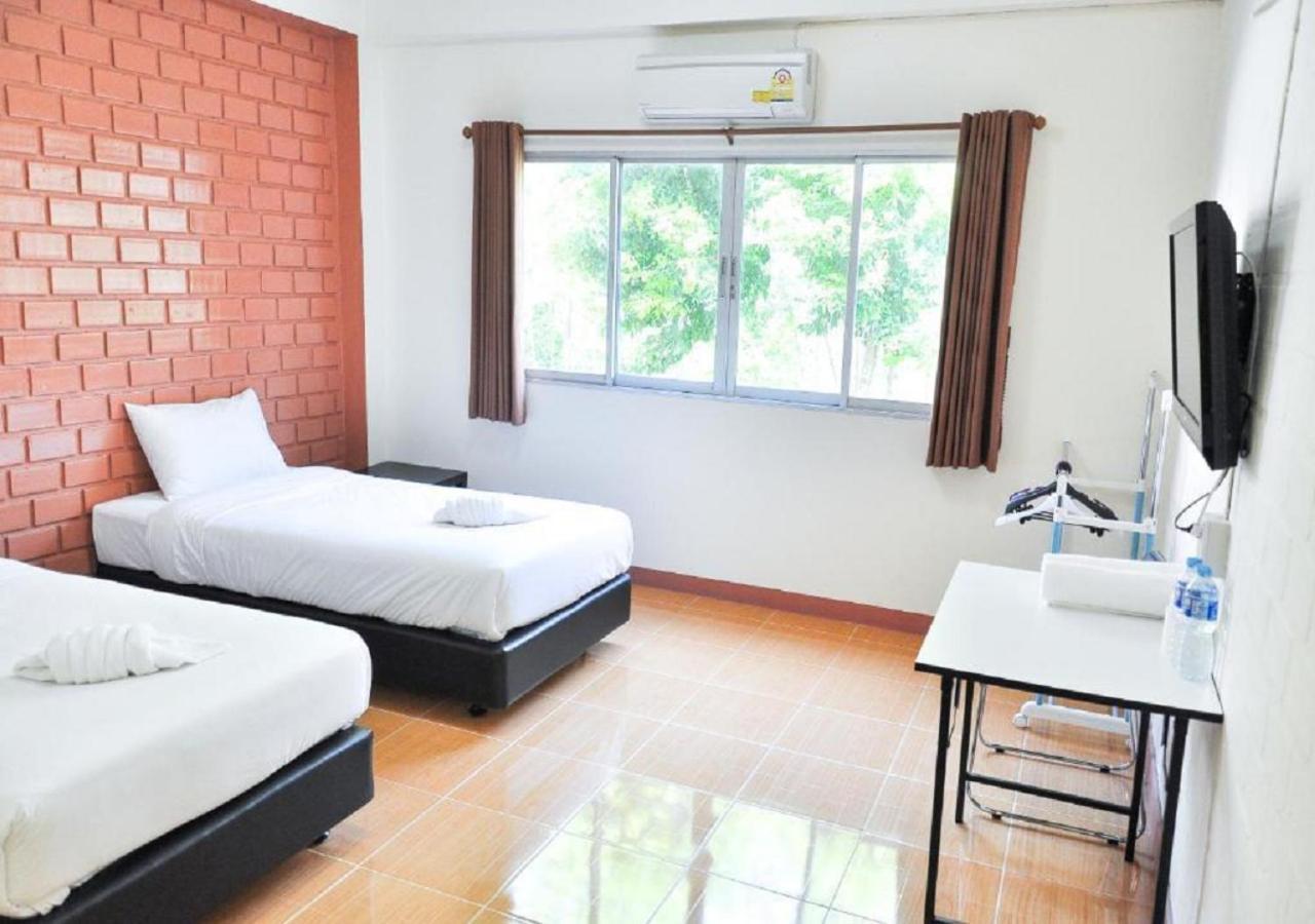 Bussarakam Place Hotel Chanthaburi Dış mekan fotoğraf
