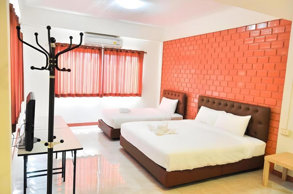 Bussarakam Place Hotel Chanthaburi Dış mekan fotoğraf