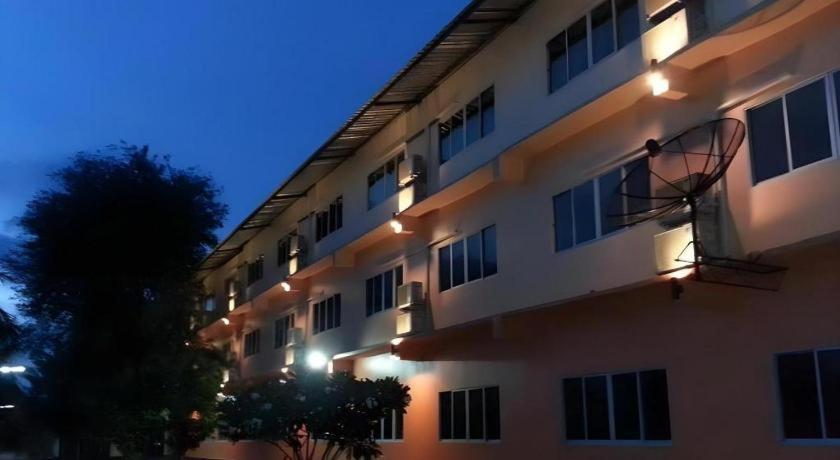 Bussarakam Place Hotel Chanthaburi Dış mekan fotoğraf