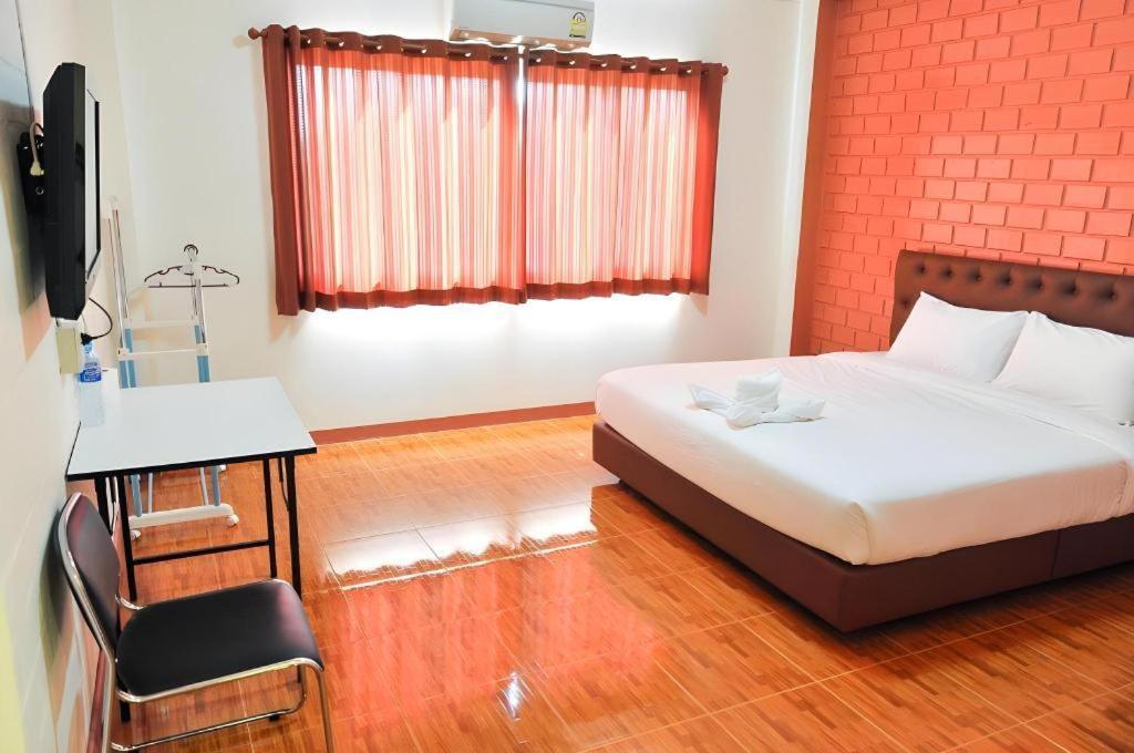 Bussarakam Place Hotel Chanthaburi Dış mekan fotoğraf