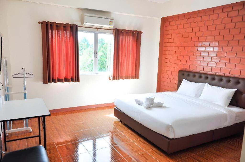 Bussarakam Place Hotel Chanthaburi Dış mekan fotoğraf