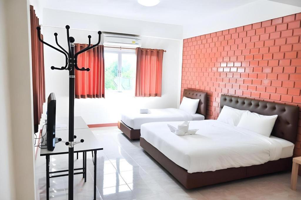 Bussarakam Place Hotel Chanthaburi Dış mekan fotoğraf