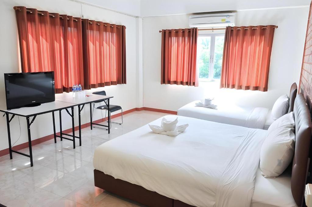 Bussarakam Place Hotel Chanthaburi Dış mekan fotoğraf
