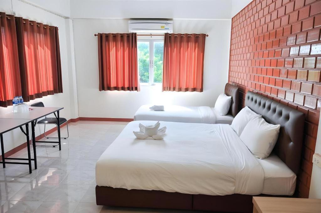 Bussarakam Place Hotel Chanthaburi Dış mekan fotoğraf